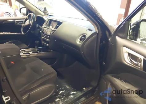 2013 Nissan Pathfinder Sv z USA, uszkodzony, nr VIN 5N1AR2MM7DC667442